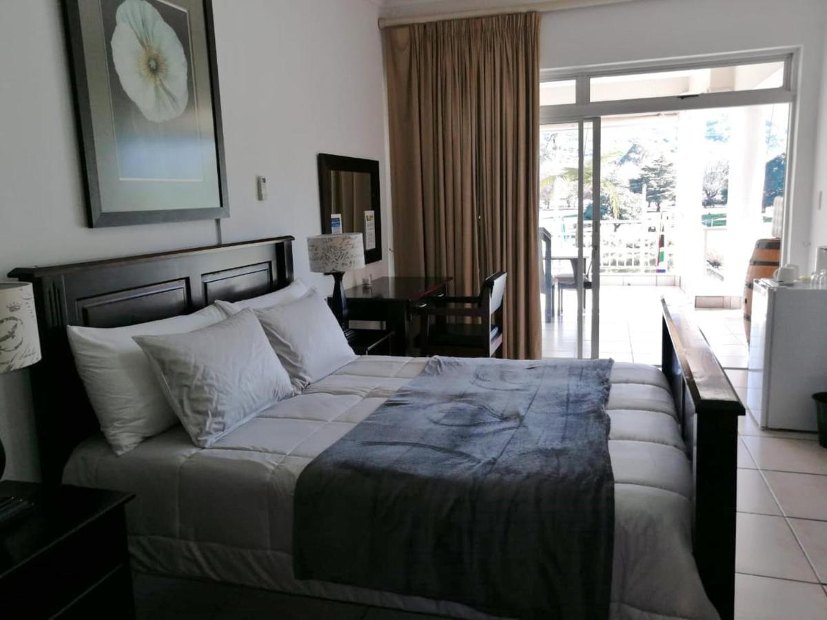Sunset Boulevard Riverlodge Paarl Dış mekan fotoğraf