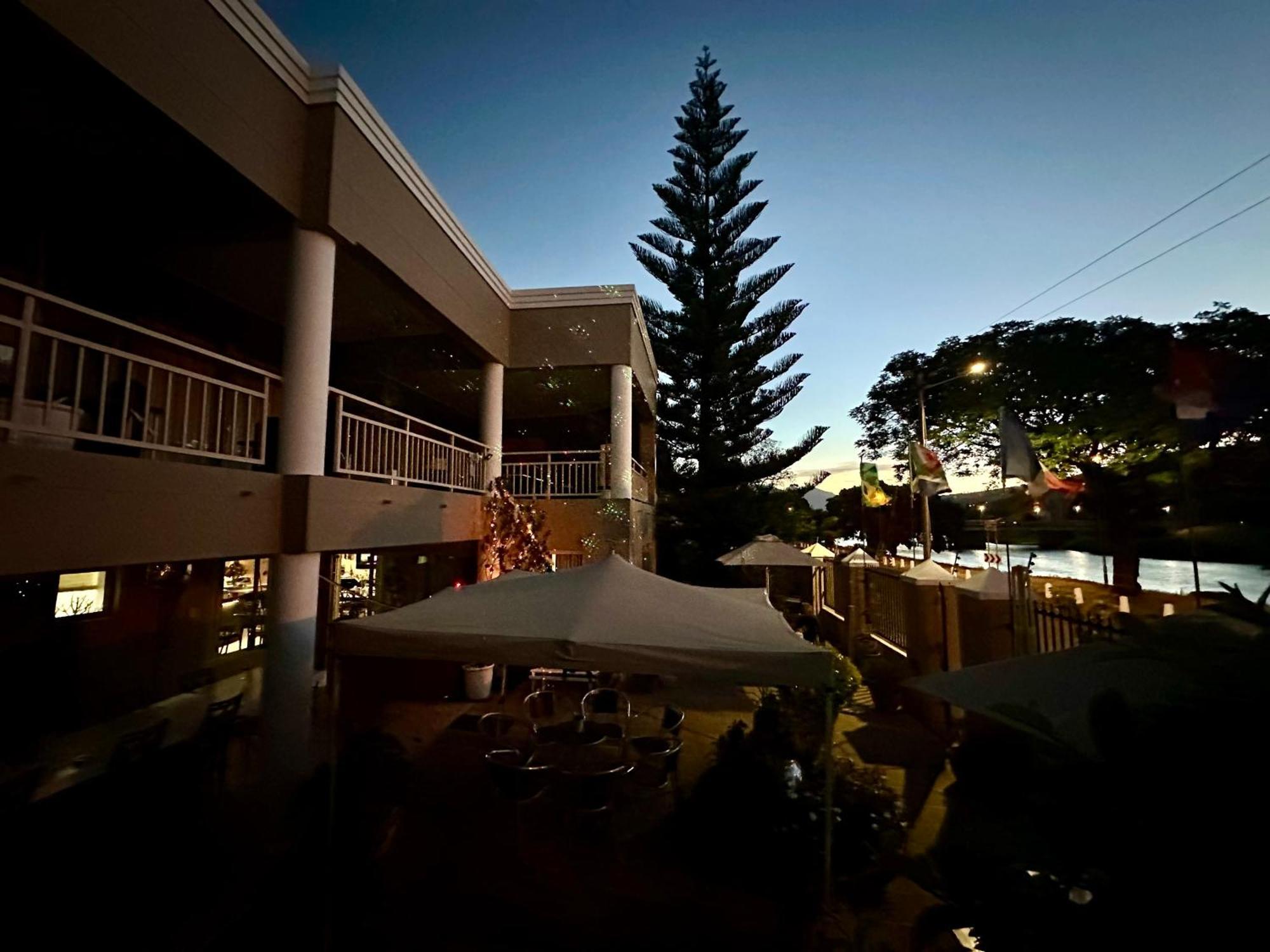 Sunset Boulevard Riverlodge Paarl Dış mekan fotoğraf